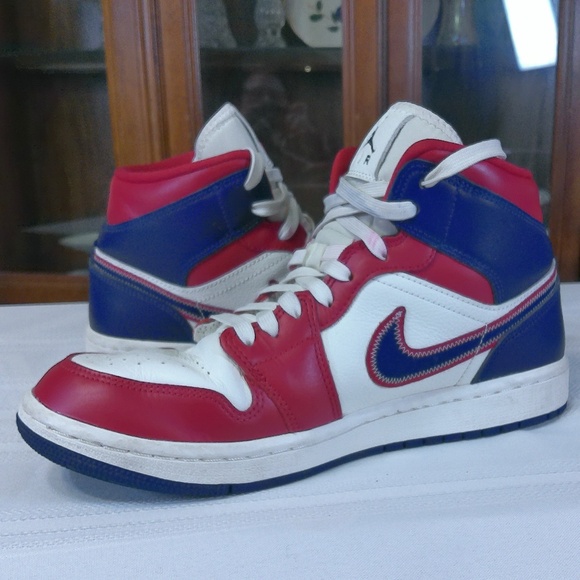 EC Nike Air Jordan 1 Retro ‘USA’ Mid SE Sneakers Woman’s Sz US 8.5/EU 40 - Picture 6 of 12